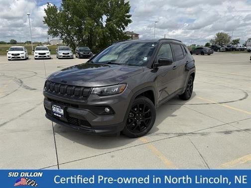 Granite Crystal Clearcoat Metallic 2022 Jeep Compass Altitude