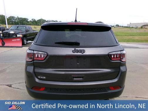 Granite Crystal Clearcoat Metallic 2022 Jeep Compass Altitude
