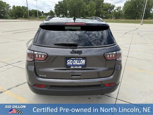 Granite Crystal Clearcoat Metallic 2022 Jeep Compass Altitude