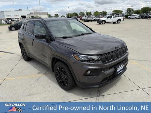 Granite Crystal Clearcoat Metallic 2022 Jeep Compass Altitude
