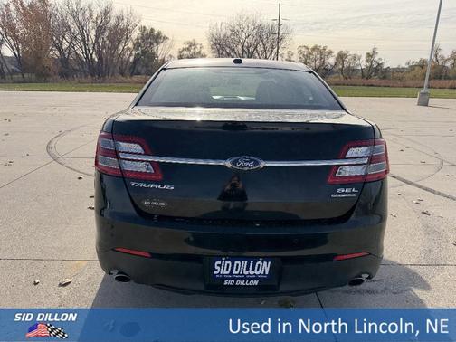 2016 Ford Taurus SEL