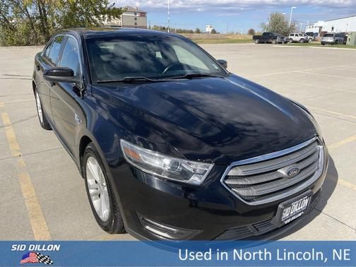 2016 Ford Taurus SEL