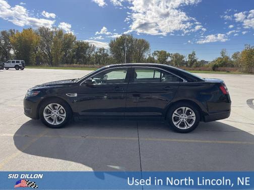 2016 Ford Taurus SEL