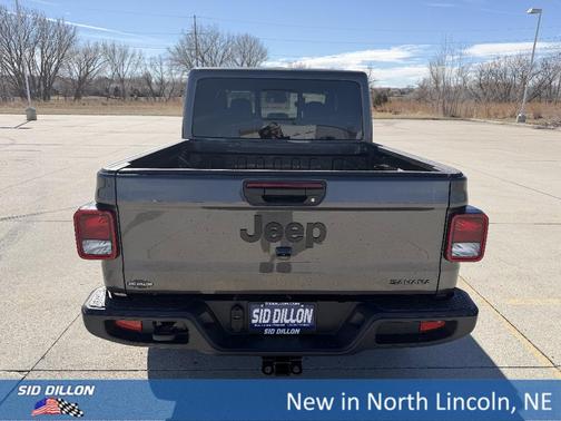 Granite Crystal Clearcoat Metallic 2026 Jeep Gladiator Sport