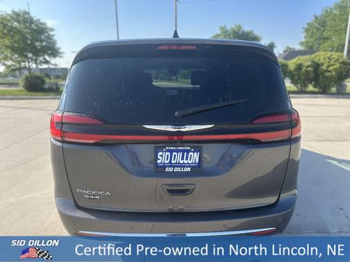 2023 Chrysler Pacifica Touring-L