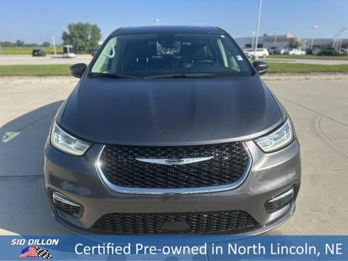 2023 Chrysler Pacifica Touring-L