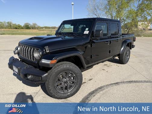 Black Clearcoat 2026 Jeep Gladiator Sport
