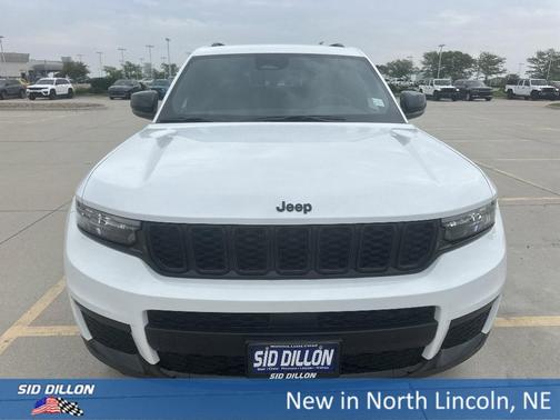 2025 Jeep Grand Cherokee L Laredo