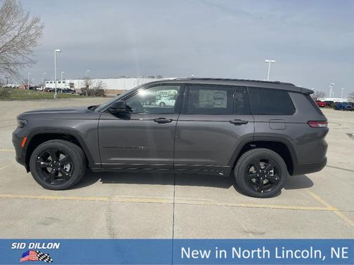 2025 Jeep Grand Cherokee L Laredo