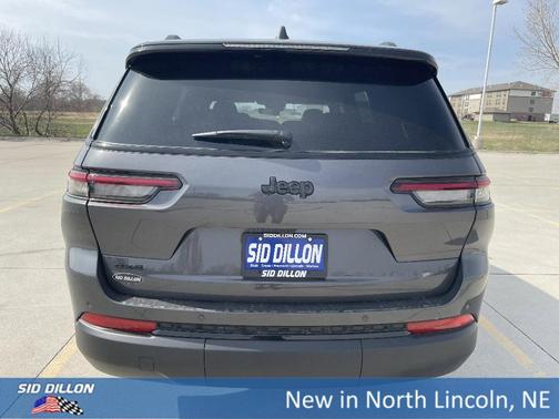 2025 Jeep Grand Cherokee L Laredo