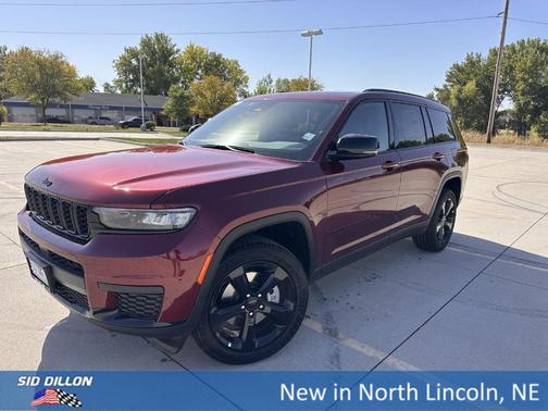 2025 Jeep Grand Cherokee L Laredo