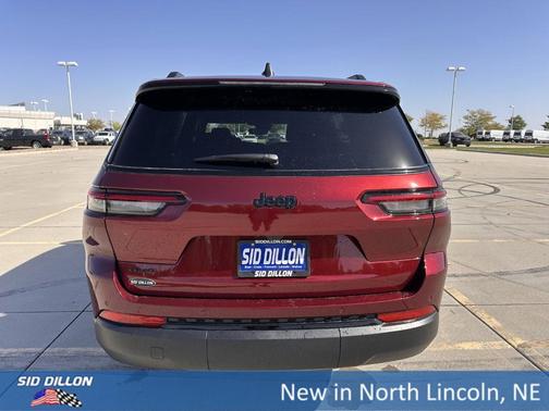 2025 Jeep Grand Cherokee L Laredo