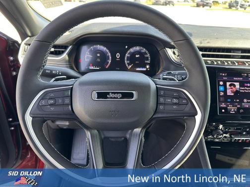 2025 Jeep Grand Cherokee L Laredo