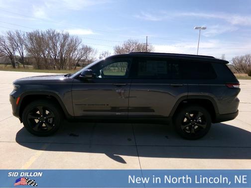 2025 Jeep Grand Cherokee L Laredo