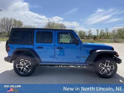 2025 Jeep Wrangler 4xe Sport