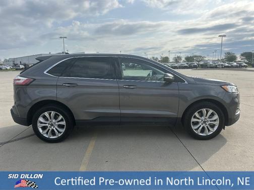2021 Ford Edge Titanium