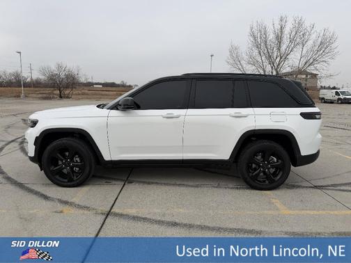 2023 Jeep Grand Cherokee Altitude