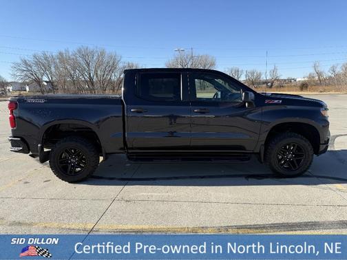 Dark Ash Metallic 2023 Chevrolet Silverado 1500 Custom Trail Boss