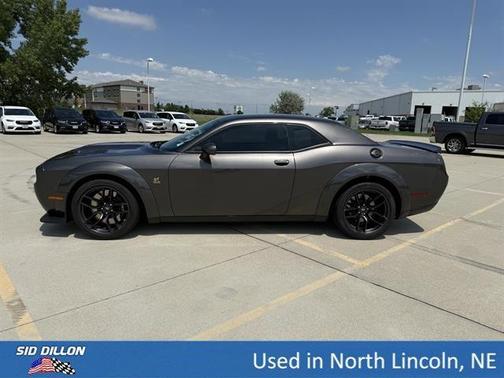 Granite Pearlcoat 2022 Dodge Challenger R/T Scat Pack