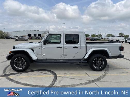 2023 Jeep Gladiator Overland