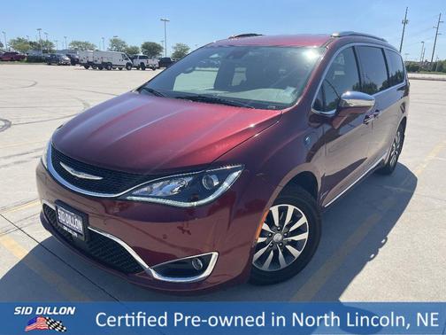 2020 Chrysler Pacifica Hybrid Limited