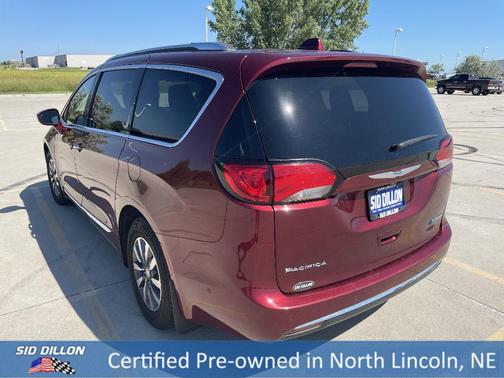 2020 Chrysler Pacifica Hybrid Limited