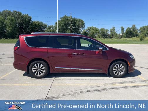 2020 Chrysler Pacifica Hybrid Limited