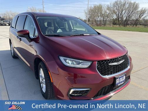2023 Chrysler Pacifica Touring-L