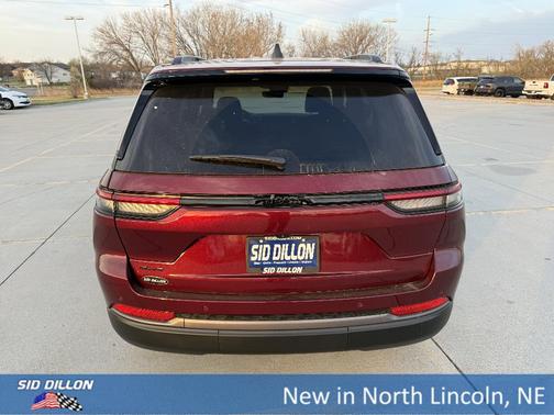 Velvet Red Pearlcoat 2026 Jeep Grand Cherokee Laredo