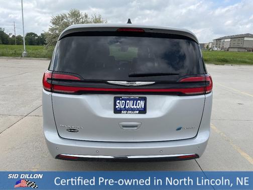 2023 Chrysler Pacifica Hybrid Limited