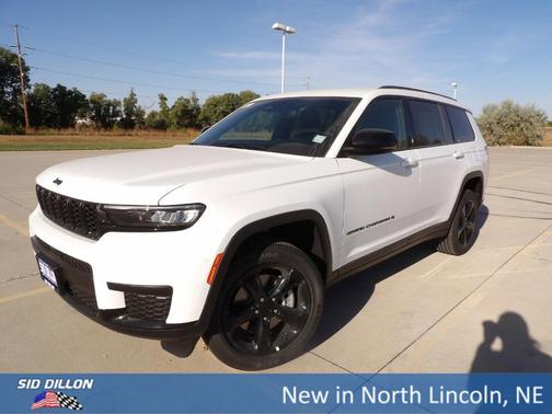 2025 Jeep Grand Cherokee L Laredo