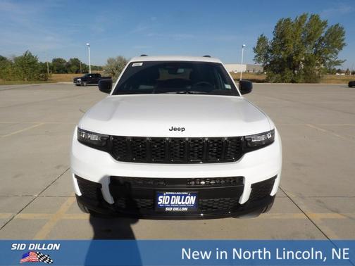 2025 Jeep Grand Cherokee L Laredo