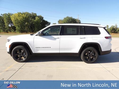 2025 Jeep Grand Cherokee L Laredo