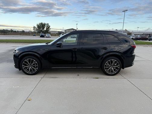 Jet Black Mica 2025 Mazda CX-70 CX-70
