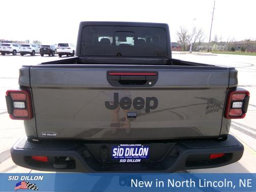 2025 Jeep Gladiator Sport