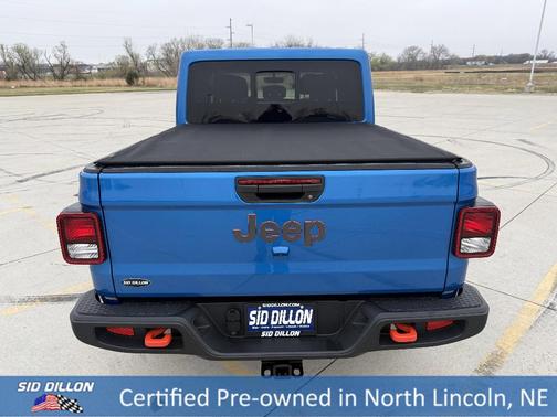 Hydro Blue Pearlcoat 2023 Jeep Gladiator Mojave