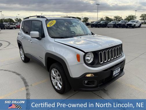 Glacier Metallic 2017 Jeep Renegade Latitude