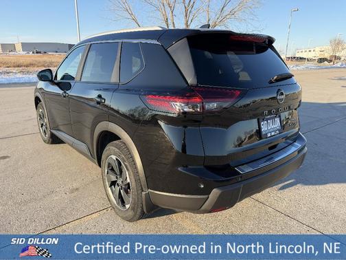 2024 Nissan Rogue SV