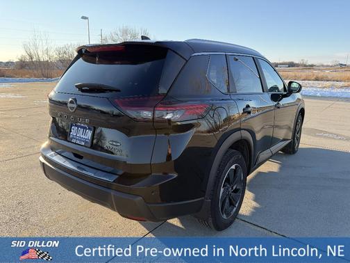 2024 Nissan Rogue SV