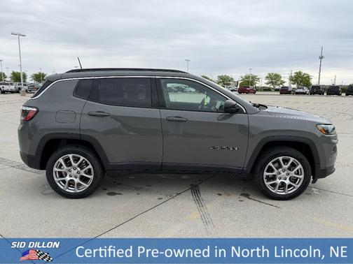 Sting Gray Clearcoat 2023 Jeep Compass Latitude Lux