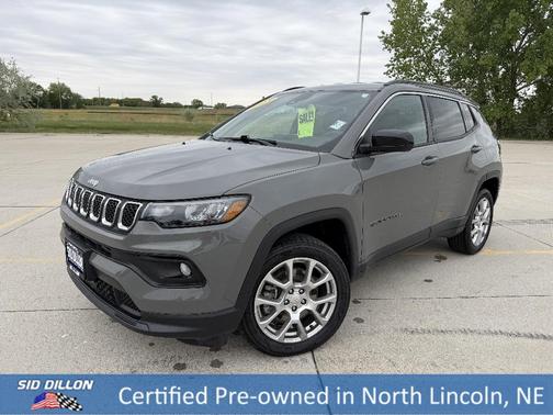 Sting Gray Clearcoat 2023 Jeep Compass Latitude Lux