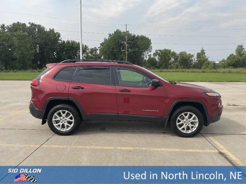 2017 Jeep Cherokee Sport