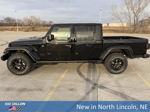 2026 Jeep Gladiator Sport