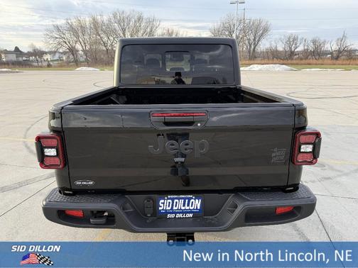 2026 Jeep Gladiator Sport