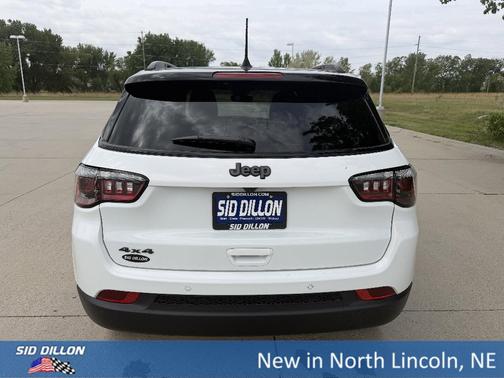 Bright White Clearcoat 2026 Jeep Compass Limited