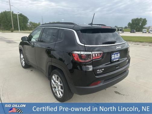 2022 Jeep Compass Latitude Lux