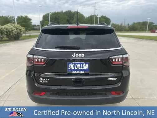 2022 Jeep Compass Latitude Lux