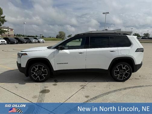 Bright White Clearcoat 2026 Jeep Cherokee Overland