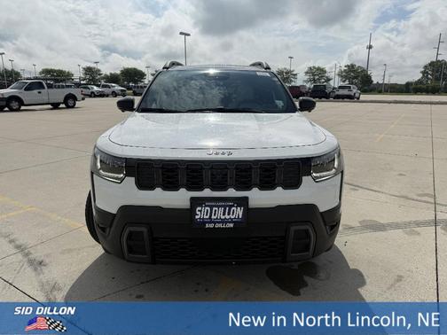 Bright White Clearcoat 2026 Jeep Cherokee Overland