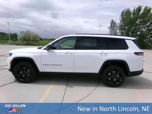 2025 Jeep Grand Cherokee L Laredo